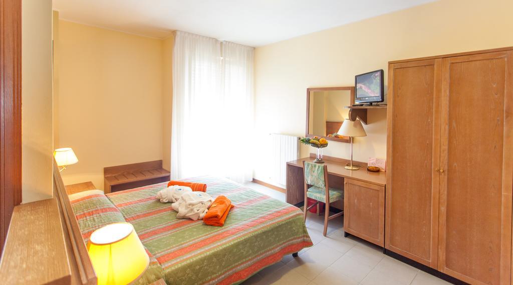 Hotel Sporting Tabiano Terme Экстерьер фото