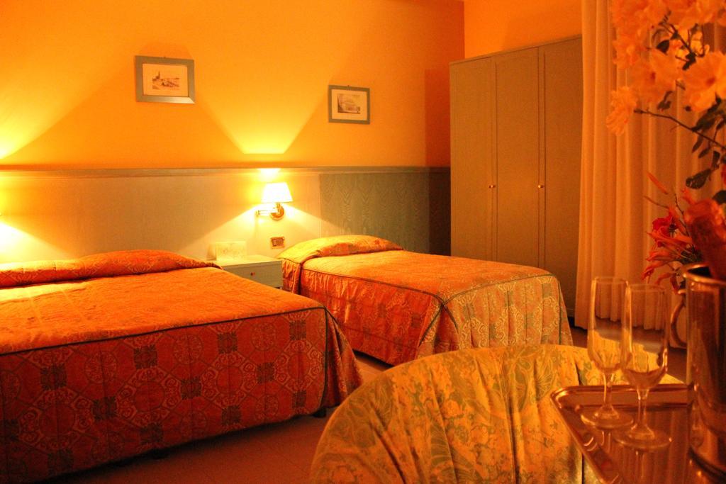 Hotel Sporting Tabiano Terme Номер фото